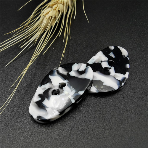 hotsale black special-shaped resin 2 holes button