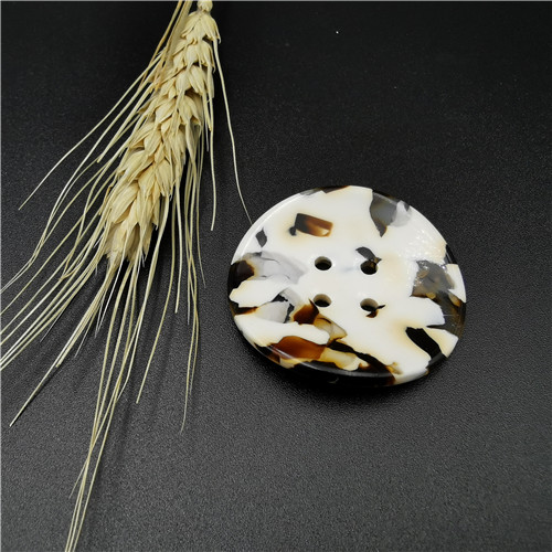 new coming round resin 4 holes button for clothing