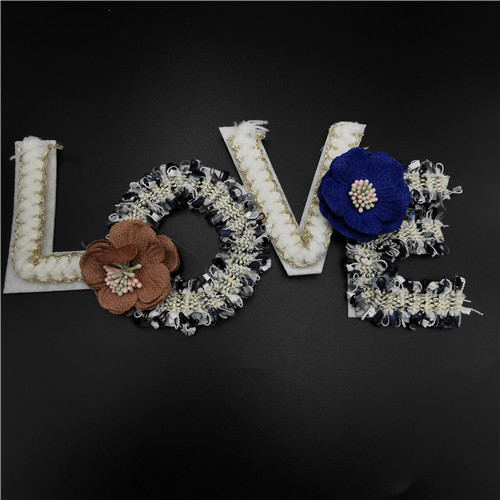 Hot sale“LOVE”letters applique design patch