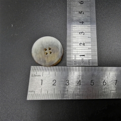 Round resin four-hole buttons